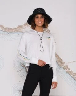 Salty Crew Alpha Gradient White L/S Crop