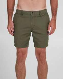 Salty Crew Coastline Olive Ripstop Short -Salty Crew 30035041 OLV OMFRONT