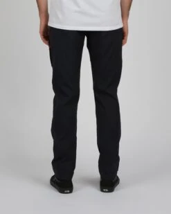 Salty Crew Midway Black Tech Pant -Salty Crew 30135040 BLK OMBACK 3e724e0c b15f 47c4 9ed8 00d399ee641f
