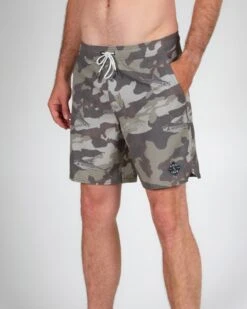 Salty Crew Lowtide Camo Tan Elastic Boardshort 11 Salty Crew Lowtide Camo Tan Elastic Boardshort -Salty Crew 30335127 CAMOTAN OMSIDELEFT