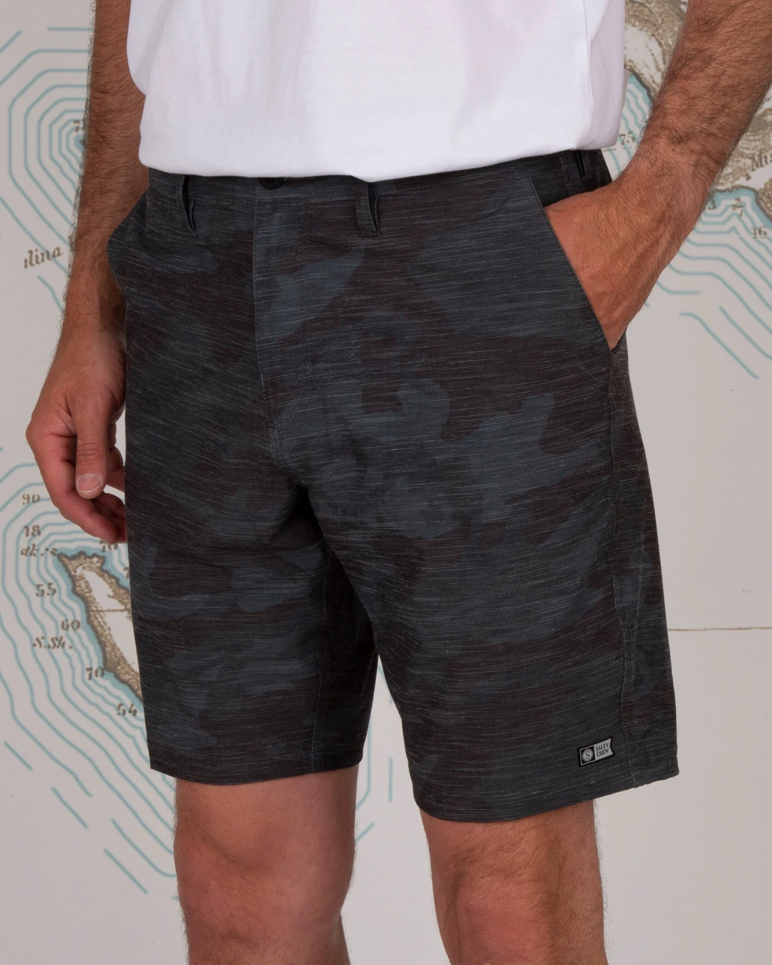 Salty Crew Drifter 19" Black Camo Hybrid Walkshort 7 Salty Crew Drifter 19" Black Camo Hybrid Walkshort - Image 5